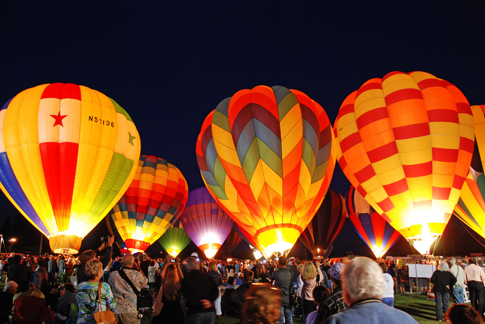 Santa Paula Balloons